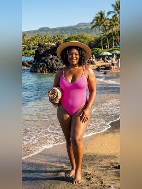 Good  American Size 5/6/2XL/ 3XL Hawaiian Pink Always Fits
One Piece Swimsuit.